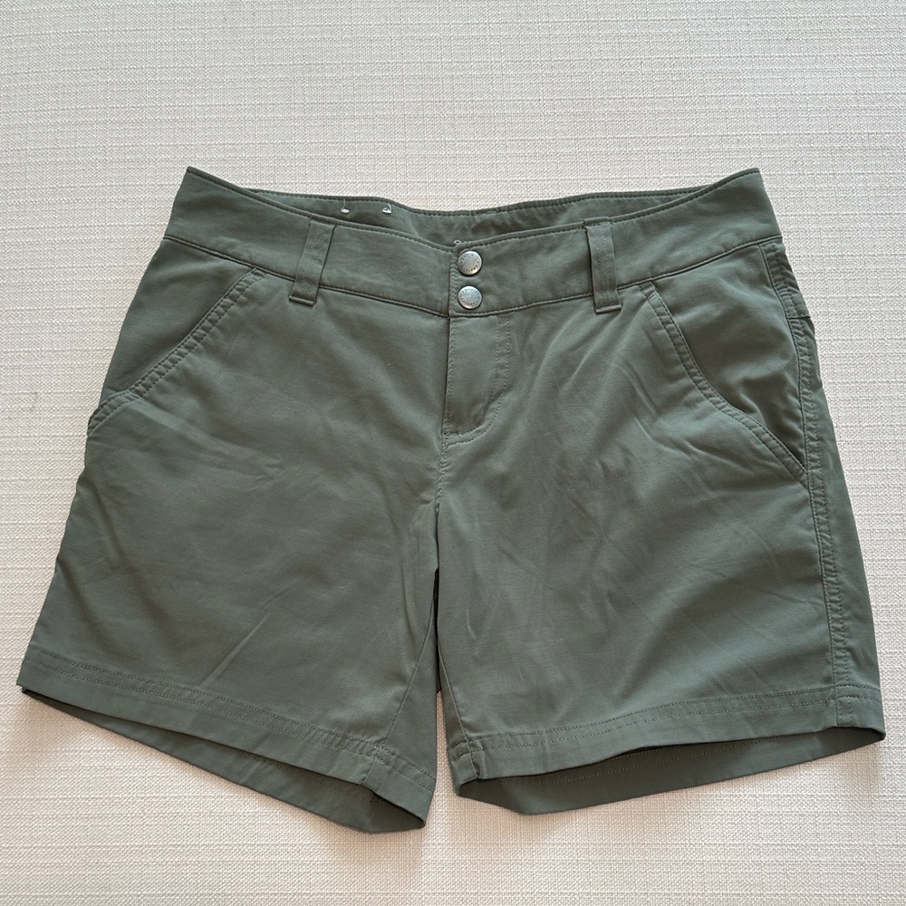 Columbia Arrowhead Trail Green Lightweight Shorts